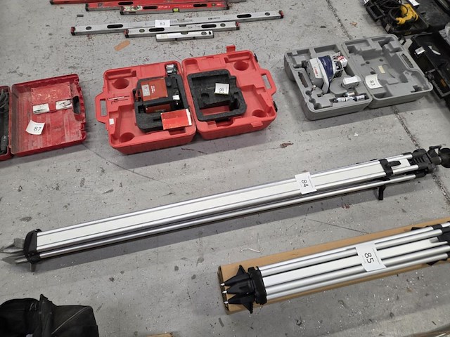 Statief voor laser - afbeelding 1 van  4