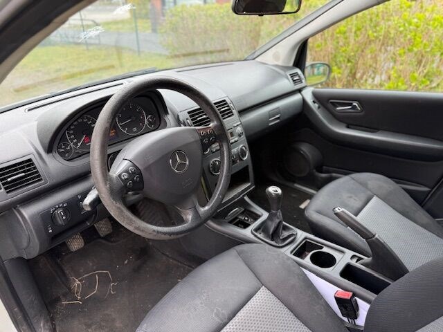 Stationwagen - break mercedes a150 (2007 / wdd 169 031 1j 530 076) - afbeelding 2 van  25