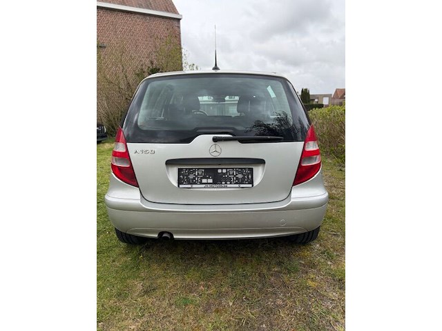 Stationwagen - break mercedes a150 (2007 / wdd 169 031 1j 530 076) - afbeelding 21 van  25