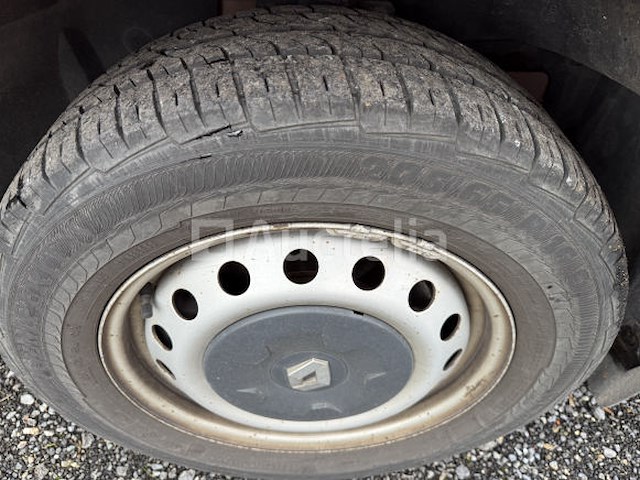 Stationwagen (break), renault trafic combi 1,9 dci 100 (2005 / vf1 jle cb6 57 084 310) - afbeelding 25 van  34