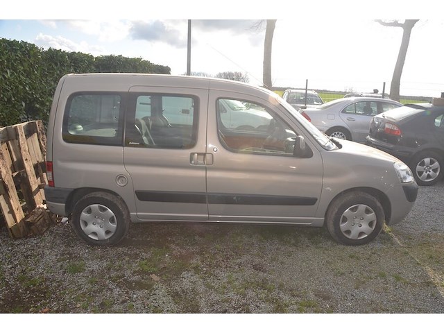 Stationwagen citroen berlingo, type g*9hw*, variant gj9hw, versie gj9hwc, ch.nr. vf7gj9hwc8j056274, bouwjaar 21-04-2008 (sleutel, inschrijvingsbewijs en gelijkvormigheidsattest) start niet - afbeelding 20 van  26