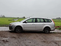 Stationwagen ford focus benzine 101pk 2010 (marge)