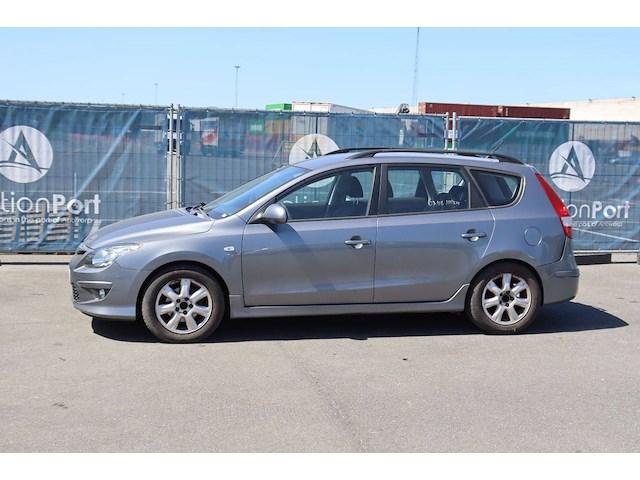Stationwagen hyundai i30cw diesel 115pk 2012(marge) - afbeelding 1 van  1