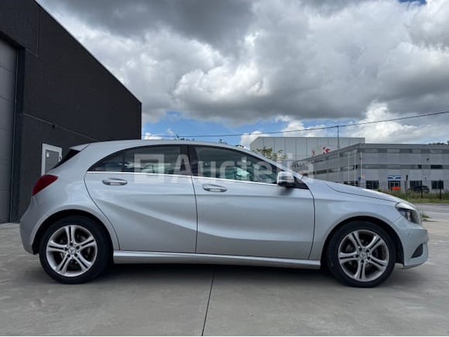 Stationwagen mercedes benz a-180-cdi (2012 / wdd 176 012 1j 014 429) - afbeelding 1 van  25