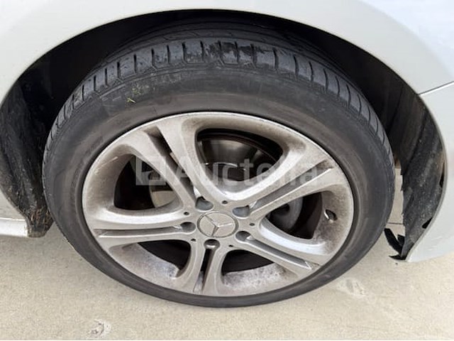 Stationwagen mercedes benz a-180-cdi (2012 / wdd 176 012 1j 014 429) - afbeelding 16 van  25