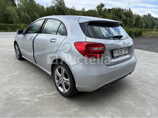 Stationwagen mercedes benz a-180-cdi (2012 / wdd 176 012 1j 014 429) - afbeelding 20 van  25