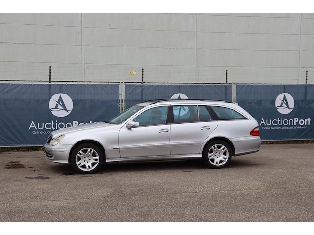Stationwagen mercedes-benz e 500 4-matic benzine 2004 - afbeelding 1 van  1