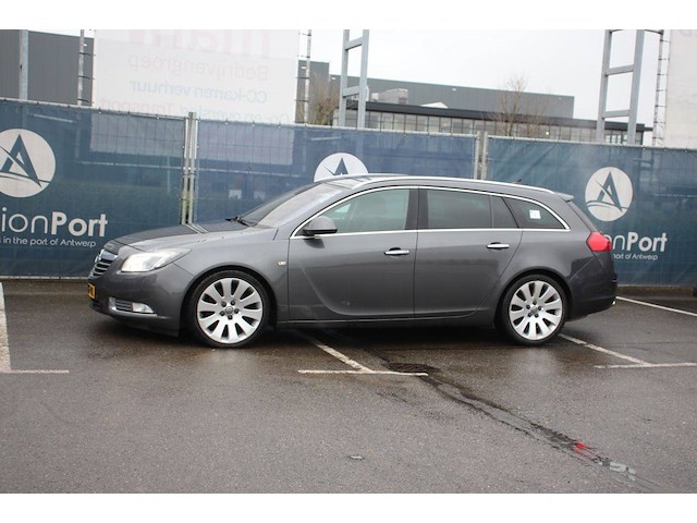 Stationwagen opel insignia sports tourer benzine 260pk 2010 - afbeelding 1 van  1