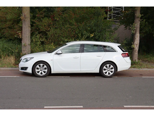 Stationwagen opel insignia sports tourer sw diesel 163pk 2014 - afbeelding 1 van  1