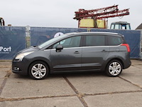 Stationwagen peugeot 5008 benzine 157pk 2011 - afbeelding 1 van  1