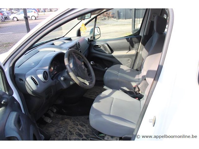 Stationwagen peugeot, partner, vf37j9hn0dn520558, 1e insch 13/06/2013, 1560cm³, 55kw,euro 5, 139271km, kentekenbewijs deel i, gelijkvormigheidsattest, keuring geldig tot 04/26 - afbeelding 14 van  18