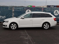 Stationwagen skoda octavia benzine/lpg 130pk 2021 (marge)