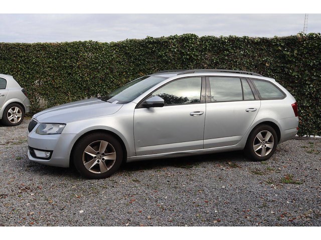 Stationwagen skoda octavia diesel 110pk 2015 (marge) - afbeelding 1 van  1