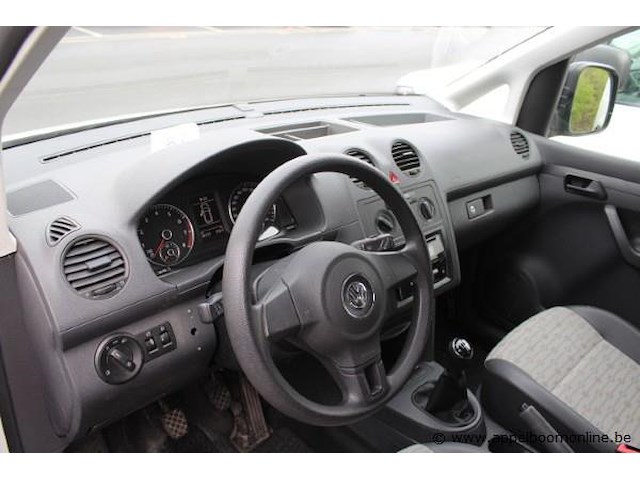 Stationwagen volkswagen caddy, cng, datum 1ste inschrijving 2/7/2015, chassisnummer wv1zzz2kzex061822, 40.727km, euro 5b - afbeelding 7 van  9