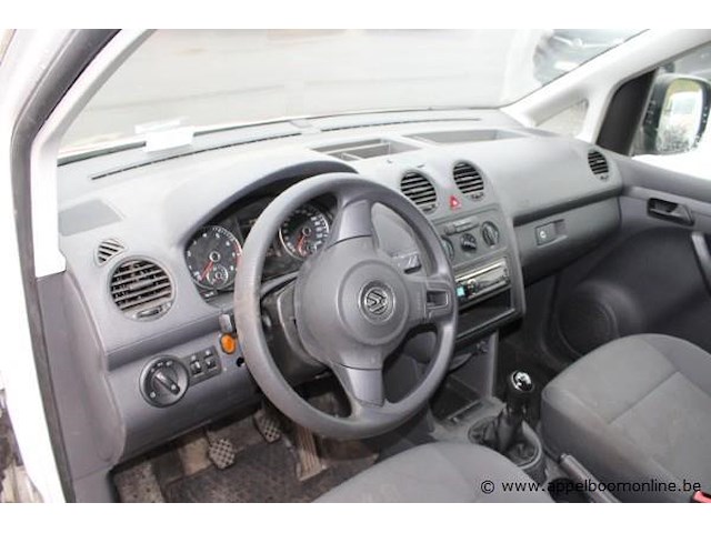 Stationwagen volkswagen caddy, cng, datum 1ste inschrijving 28/6/2015, chassinummer wv1zzz2kzfx150451, 76,829km, euro 5b - afbeelding 2 van  18