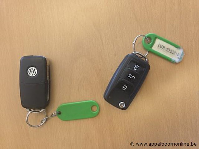 Stationwagen volkswagen caddy, cng, datum 1ste inschrijving 29/6/2015, chassisnummer wv2zzz2kzfx151169, 59,679km, euro 5b - afbeelding 6 van  14