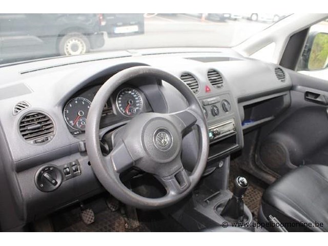 Stationwagen volkswagen caddy, cng, datum 1ste inschrijving 3/8/2016, chassisnummer wv2zzz2kzfx151331, 75.805km, euro 5b - afbeelding 9 van  10