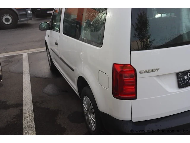 Stationwagen volkswagen caddy, datum 1ste inschr 24/5/2016, chassis nr wv2zzz2kgx139361, km-stand 37626, benzine, euro 6b - afbeelding 9 van  14