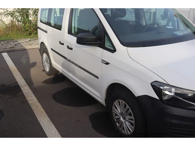 Stationwagen volkswagen caddy, datum 1ste inschr 24/5/2016, chassis nr wv2zzz2kgx139361, km-stand 37626, benzine, euro 6b - afbeelding 12 van  14
