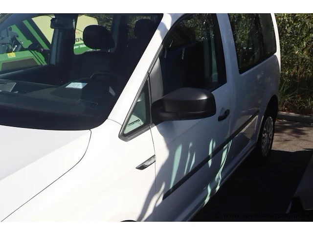 Stationwagen volkswagen caddy, datum 1ste inschr 29/08/2016, km-stand 50762, chassisnr wv2zzz2kzhx026342,cng, euro 6b schade rondom - afbeelding 8 van  15