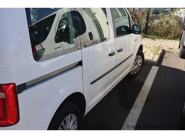 Stationwagen volkswagen caddy, datum 1ste inschr 29/08/2016, km-stand 51648, chassisnr wv2zzz2kzhx027834,cng, euro 6b schade rondom - afbeelding 8 van  10