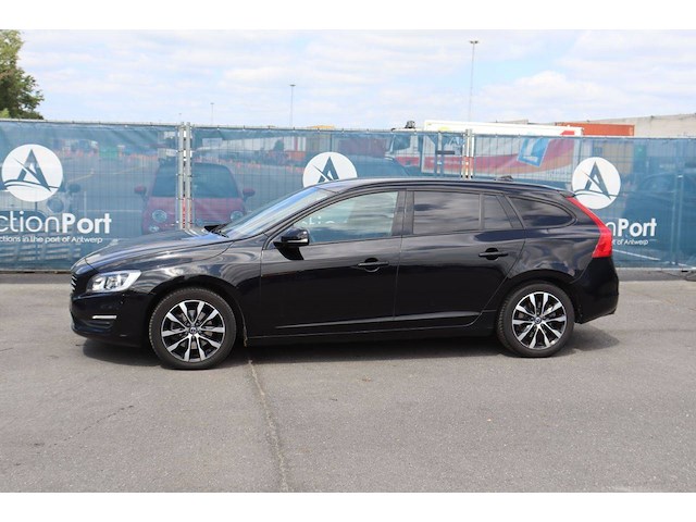 Stationwagen volvo v60 2.0 diesel 120pk 2018 - afbeelding 1 van  1