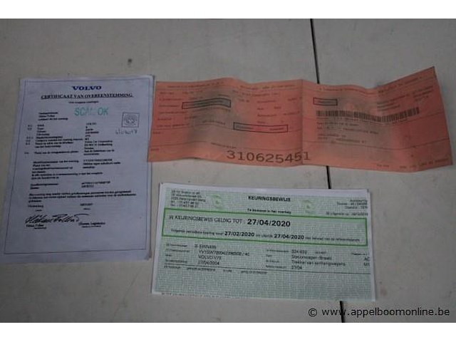 Stationwagen volvo v70, yv1sw799942396508, 1e inschr 27/04/04, 2401cm³, 120kw, euro 3, diesel, 324633km vlgs ltst keuring, kentekenbewijs, gelijkvormigheidsattest, keuring gelding 27/04/2020 - afbeelding 5 van  13