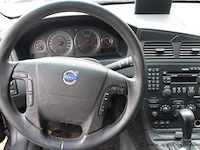 Stationwagen volvo v70, yv1sw799942396508, 1e inschr 27/04/04, 2401cm³, 120kw, euro 3, diesel, 324633km vlgs ltst keuring, kentekenbewijs, gelijkvormigheidsattest, keuring gelding 27/04/2020 - afbeelding 11 van  13