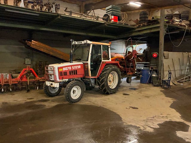 Stayer 8070 2wd landbouwtractor - afbeelding 1 van  18