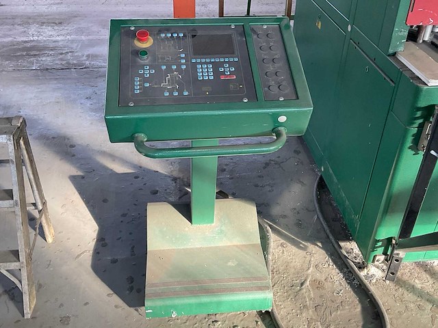 Stb freesmachine - afbeelding 4 van  8