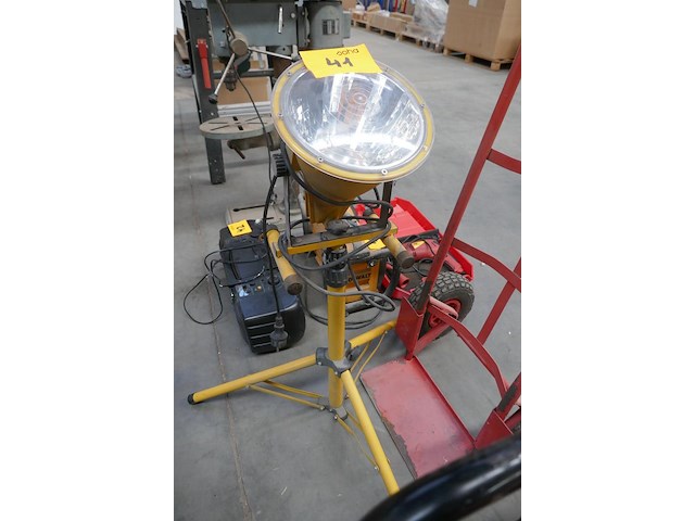 Steekwagen + bouwlamp - afbeelding 3 van  4