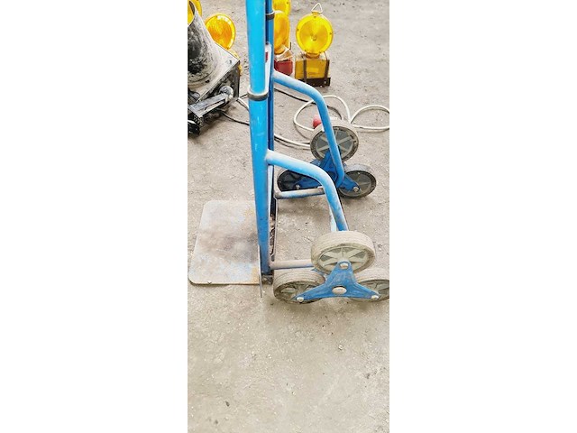 Steekwagen met 3 wielen voor trappen - afbeelding 5 van  7