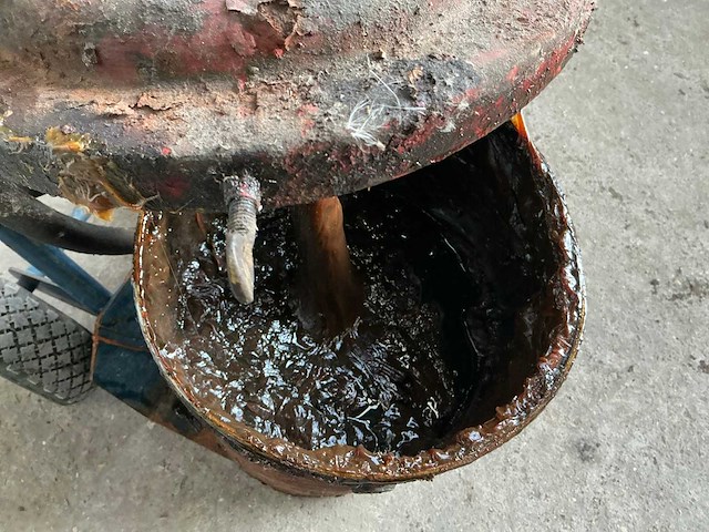 Steekwagen met vetpomp - afbeelding 6 van  6