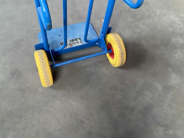 Steekwagen met volkern wielen - afbeelding 4 van  4