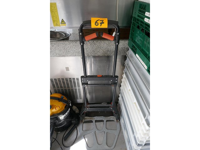 Steekwagen + stofzuigers - afbeelding 2 van  6