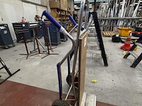 Steekwagentje - afbeelding 2 van  2