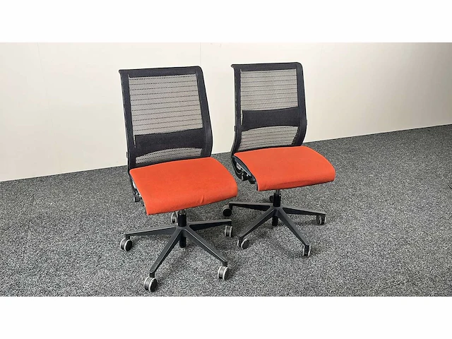 Steelcase - think v1 - bureaustoel (2x) - afbeelding 2 van  5