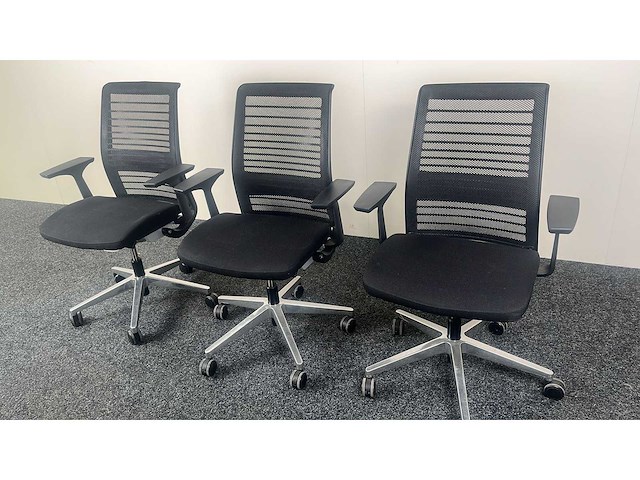 Steelcase - think v2 - vergaderstoel (3x) - afbeelding 4 van  9