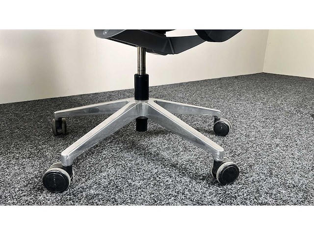 Steelcase - think v2 - vergaderstoel (3x) - afbeelding 7 van  9