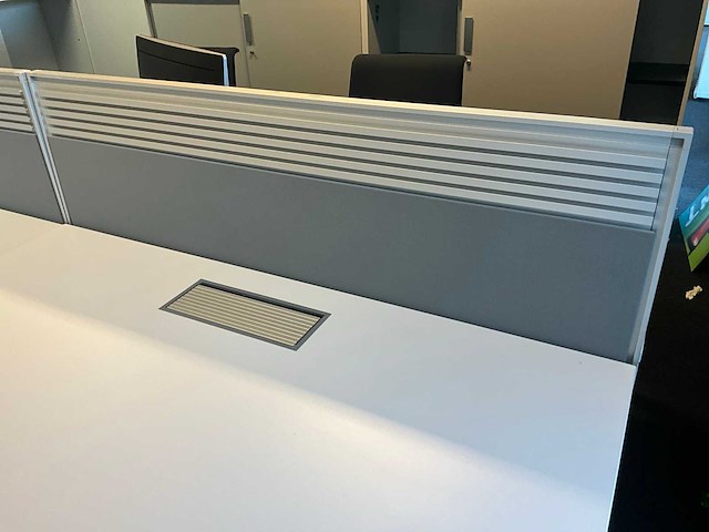 Steelcase bureau 160x80 (4x) - afbeelding 3 van  12