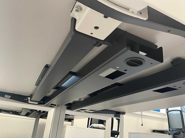 Steelcase bureau-eiland 160x160 (grijze wand) - afbeelding 8 van  10