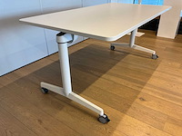 Steelcase inklapbare mobiele tafel (4x) - afbeelding 2 van  9
