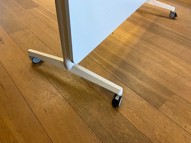 Steelcase inklapbare mobiele tafel (4x) - afbeelding 6 van  9