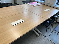 Steelcase inklapbare mobiele tafel met kabeldoorvoer (2x) - afbeelding 7 van  8
