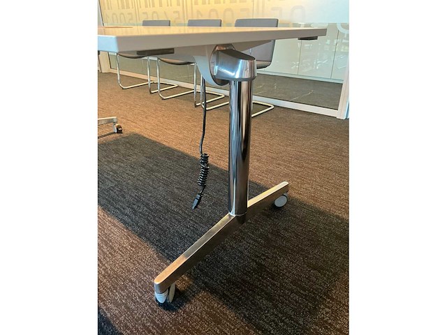Steelcase mobiele inklapbare vergadertafel (2x) - afbeelding 6 van  11