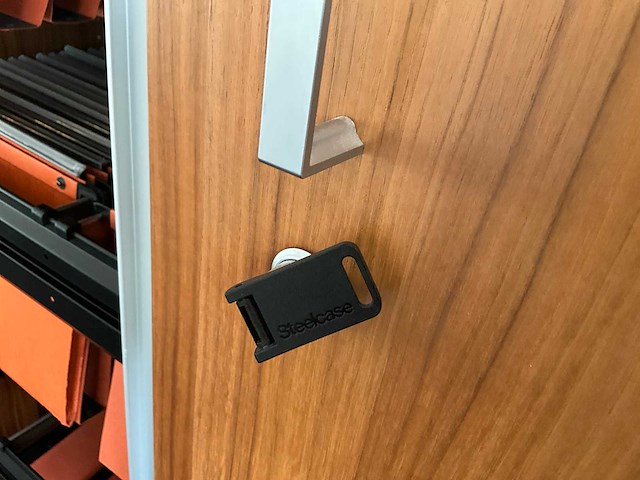 Steelcase schuifdeurkast - afbeelding 4 van  6