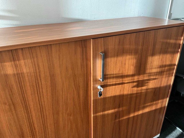 Steelcase vergadertafel (2x) + schuifdeurkast - afbeelding 8 van  18