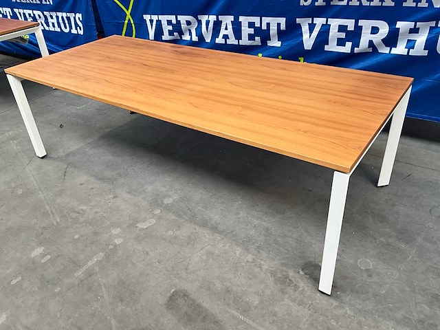 Steelcase vergadertafel (2x) - afbeelding 1 van  6