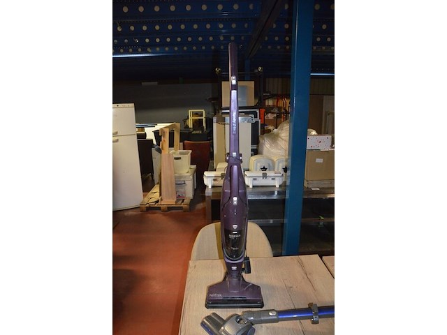 Steelstofzuiger hyundai (niet compleet), steelstofzuiger nilfisk - afbeelding 6 van  8