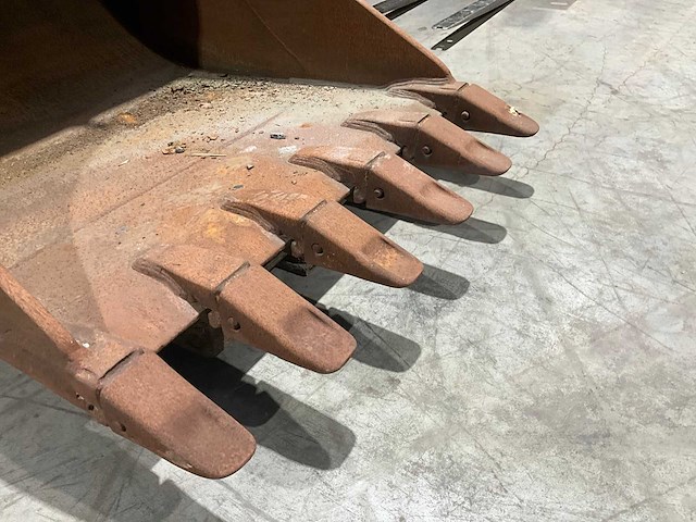 Steelwrist - s70 - graafbak - afbeelding 2 van  13